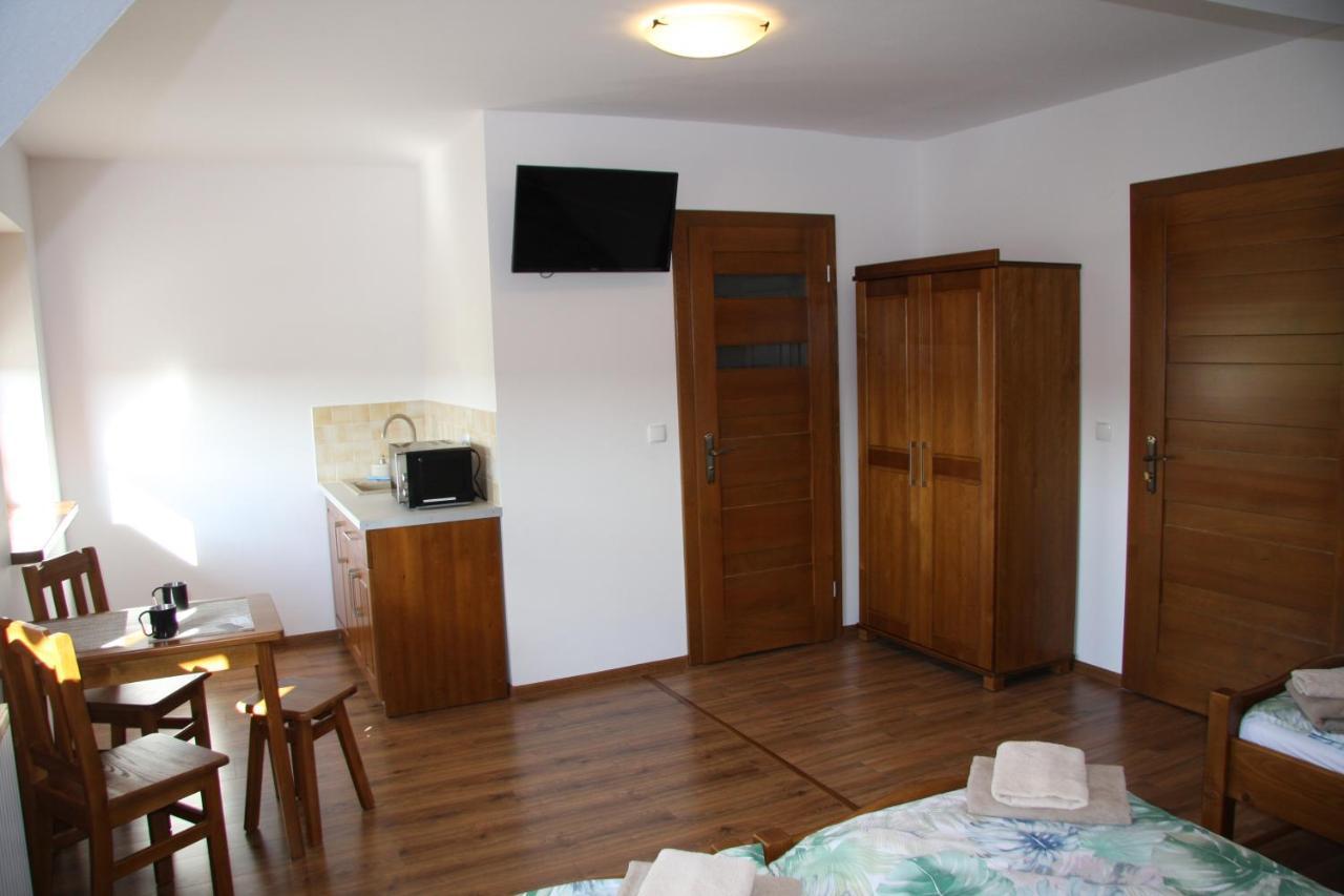 Mietusia Przystan - Wynajem Pokoi Hotel Ciche  Buitenkant foto